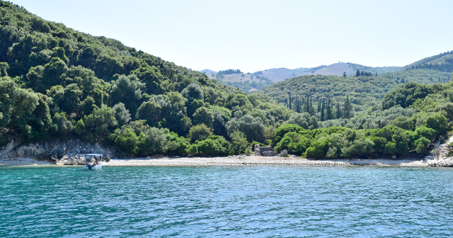 kefalonia boat